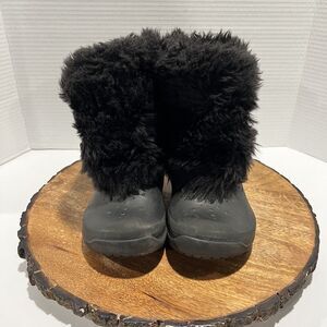 Crocs Children’s Size 10 Cute Furry Boots